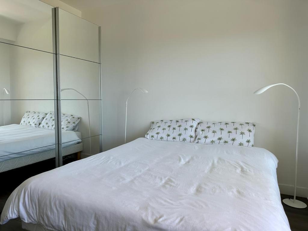 Bel appartement avec vue mer Villeneuve-Loubet Extérieur photo